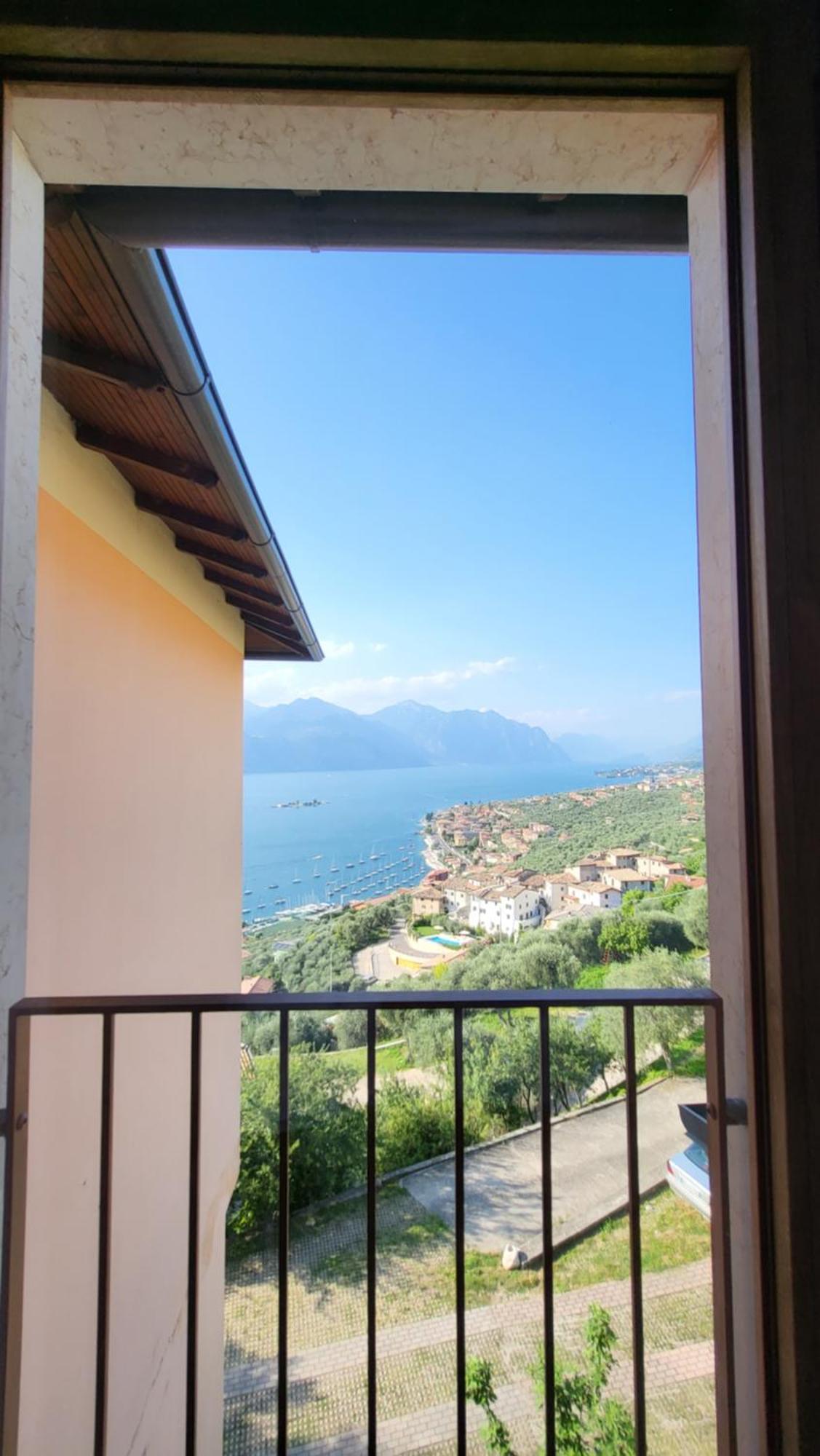 View Garda Lake Brenzone sul Garda Bagian luar foto